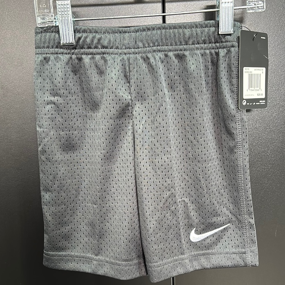Nike Anthracite Athletic,elastic waist,vented,lined,embroidered Swoosh logo - Picture 1 of 5